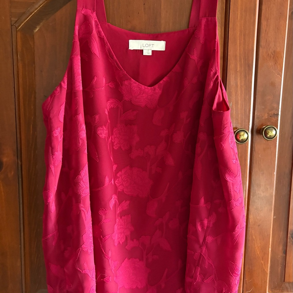 LOFT Women's Red Floral Top